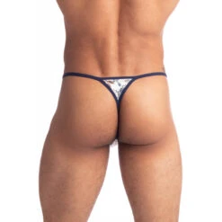 Kakemono - String Striptease 9 Kakemono - String Striptease -LHOMME INVISIBLE Soldes kakiemono string striptease homme 2